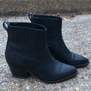 Western Boots in Leather